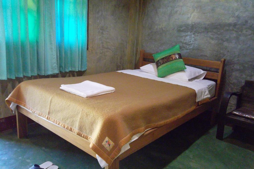 Tamarind Grand Resort Mae Sariang Habitación foto