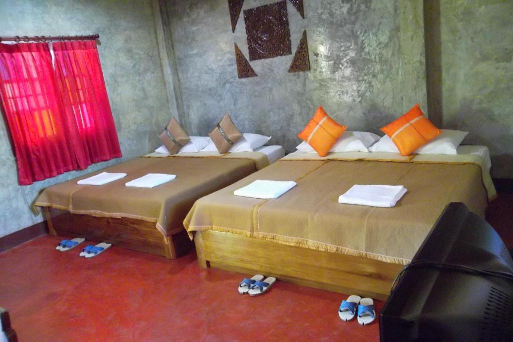 Tamarind Grand Resort Mae Sariang Habitación foto